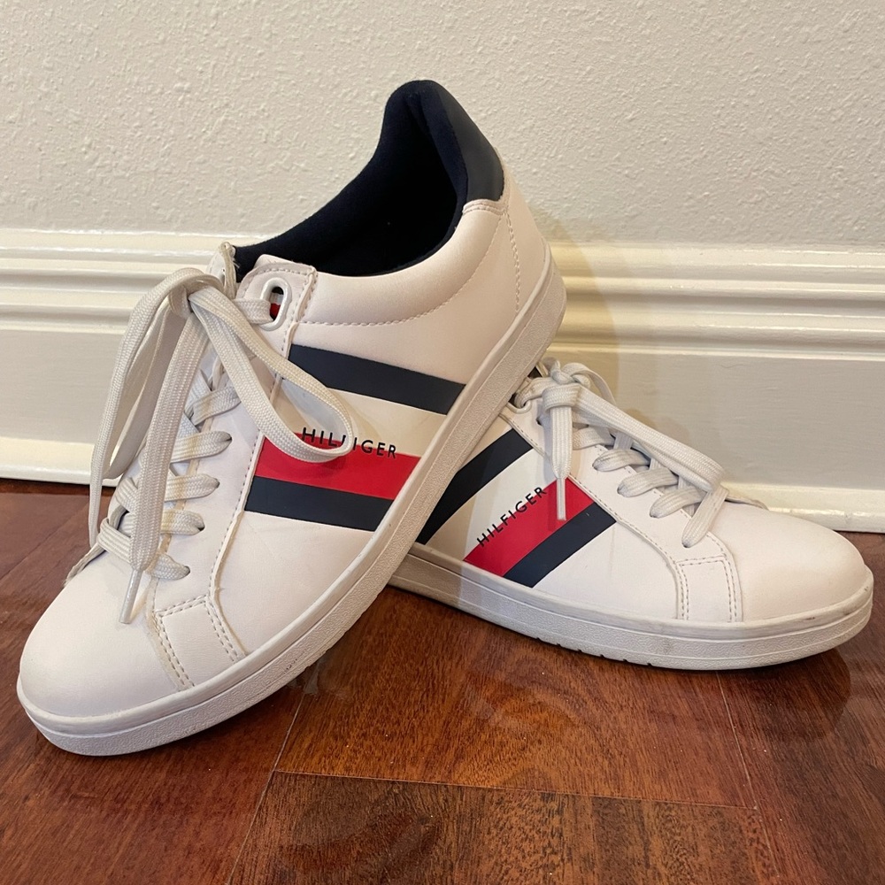 Men’s casual sneakers